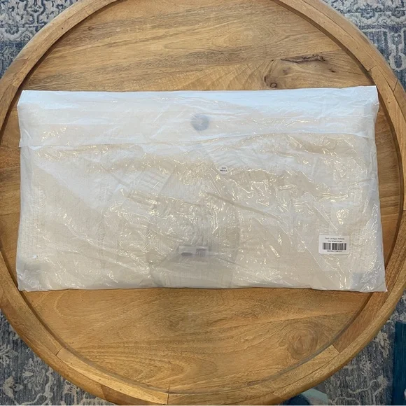 Official Taylor Swift Red TV Album Cardigan 2025 - Picture 4 of 8